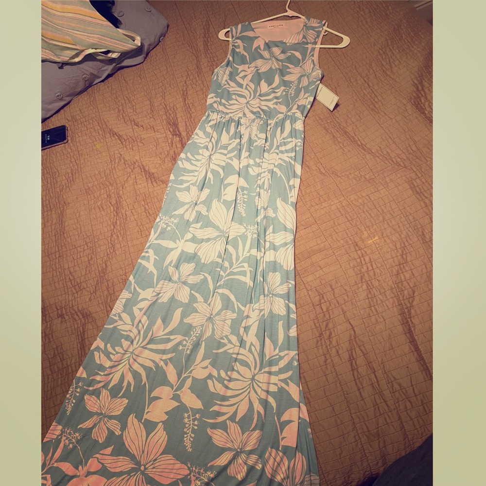 Bought from Red Dress, first look brand never worn